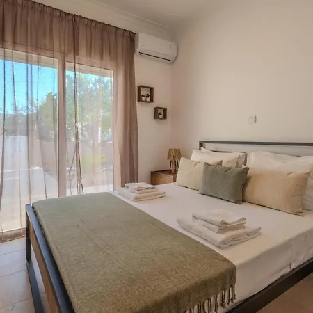 Casa de Férias San House 1 *